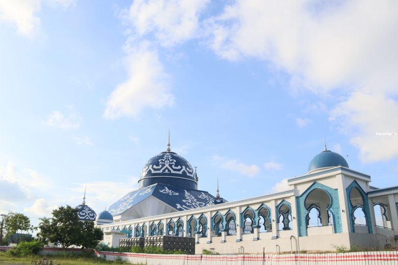 Amsakar Memantau Proyek Masjid Agung Raja Hamidah Secara Langsung
